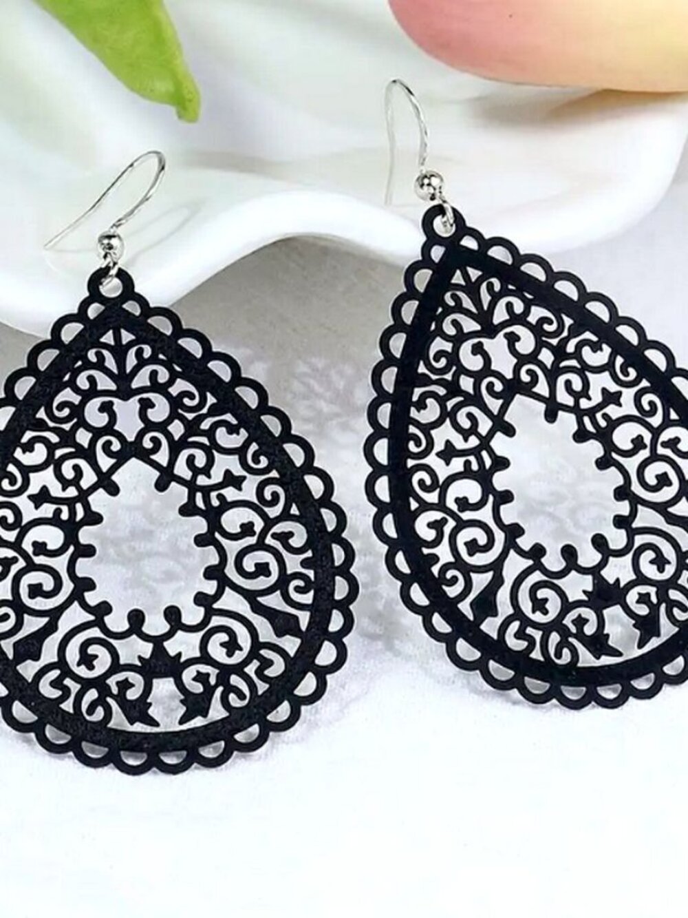 Ophelia Filigree Teardrop Water Drop Dangle Earrings Jet Set Black Gift Packaged